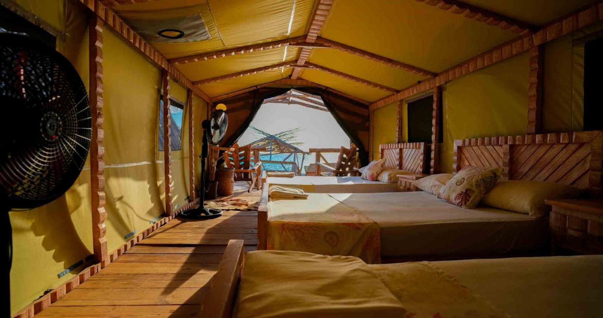 Glamping Ecolodge Cueva De Las Aguilas Педерналес Экстерьер фото