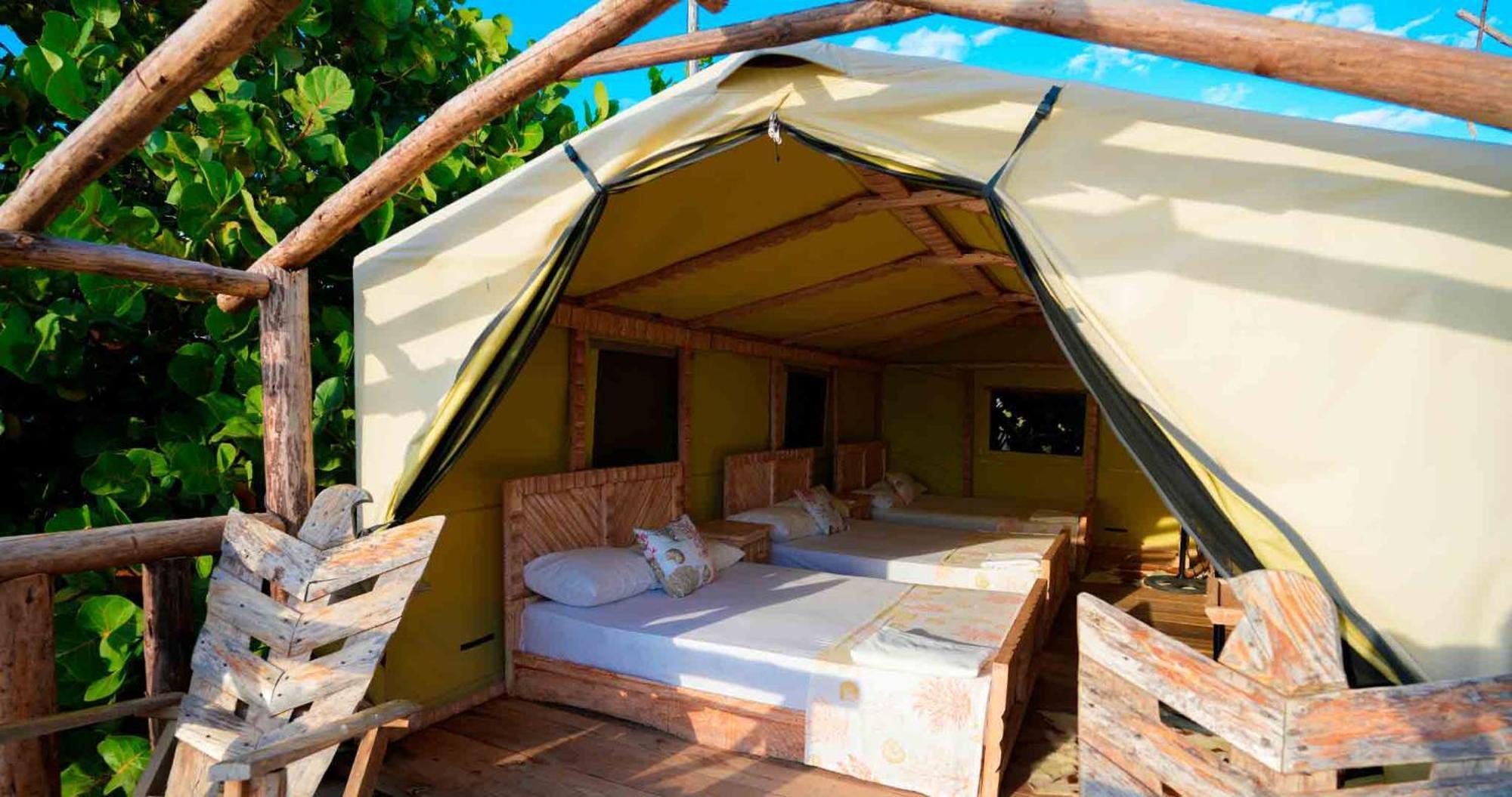Glamping Ecolodge Cueva De Las Aguilas Педерналес Экстерьер фото